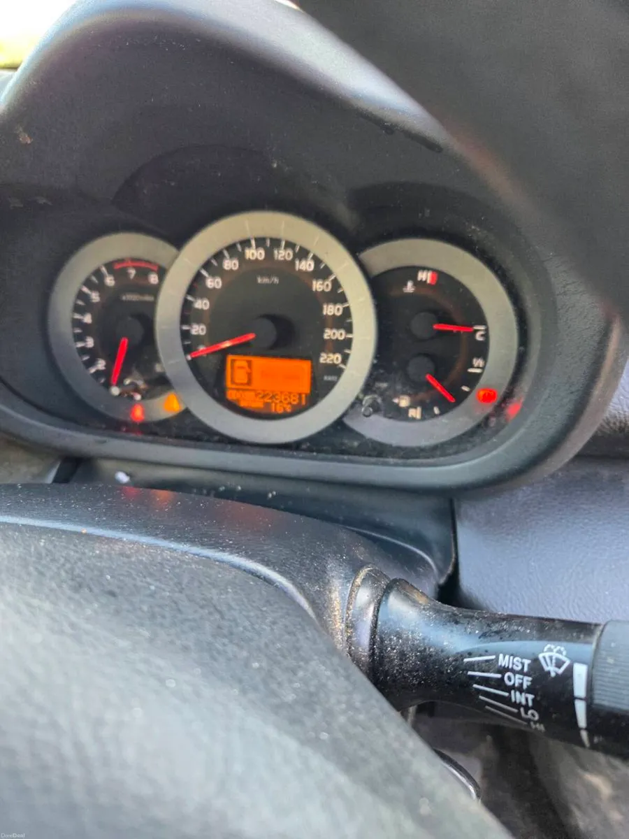 Toyota rav 4 - Image 6