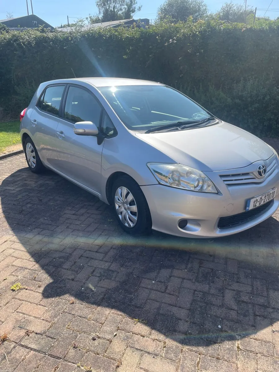 Toyota Auris 2012 - Image 3