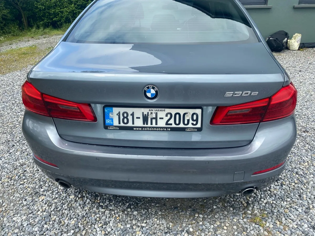 BMW 5 series - Image 2