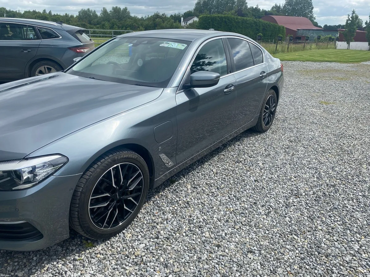 BMW 5 series - Image 4