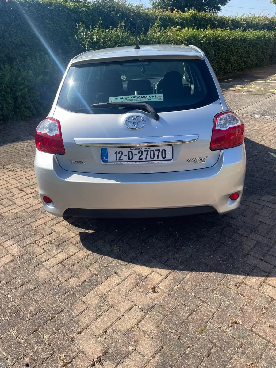 Toyota Auris 2012 - Image 4