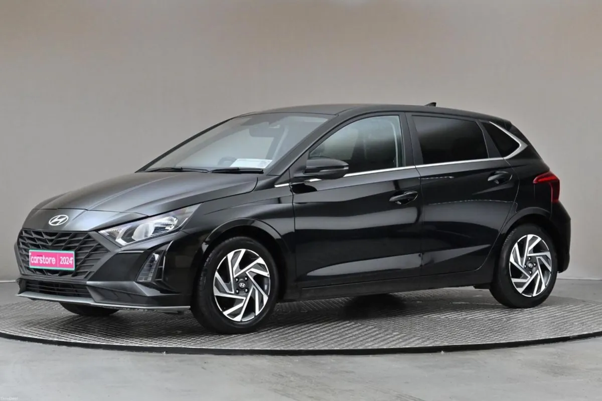 Hyundai i20 1.2 5SPD DELUXE PLUS **REVERSE CAM** - Image 4
