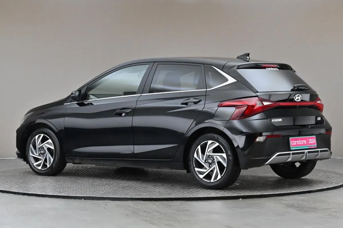 Hyundai i20 1.2 5SPD DELUXE PLUS **REVERSE CAM** - Image 6