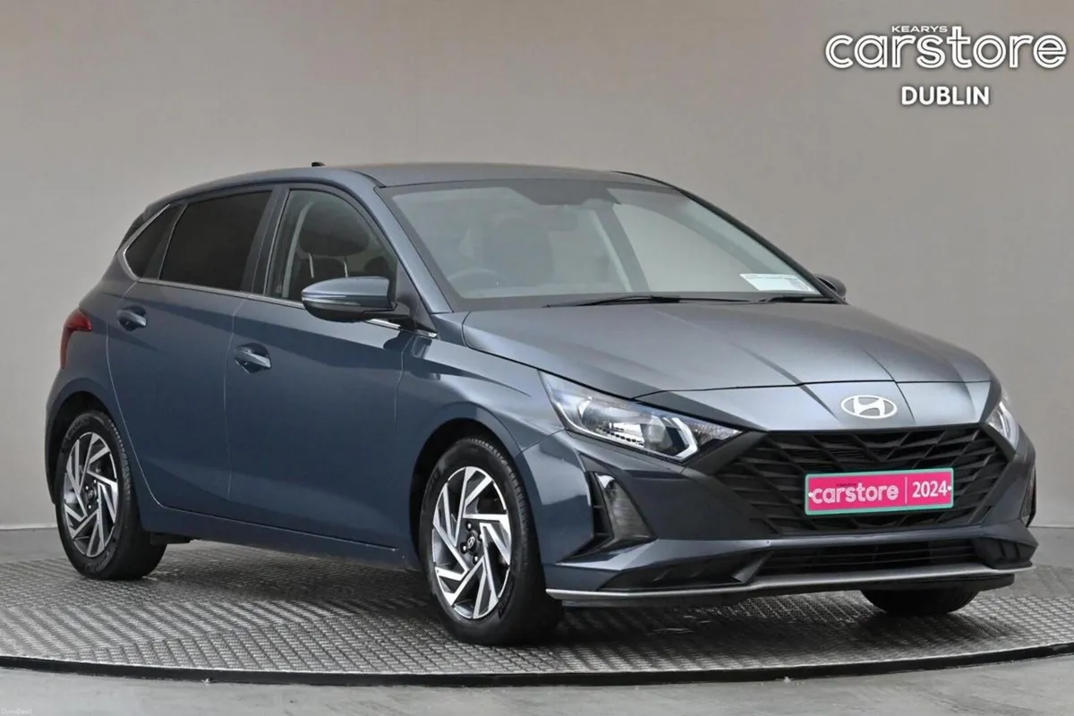 Hyundai i20 1.2 5SPD DELUXE PLUS **REVERSE CAM** - Image 1