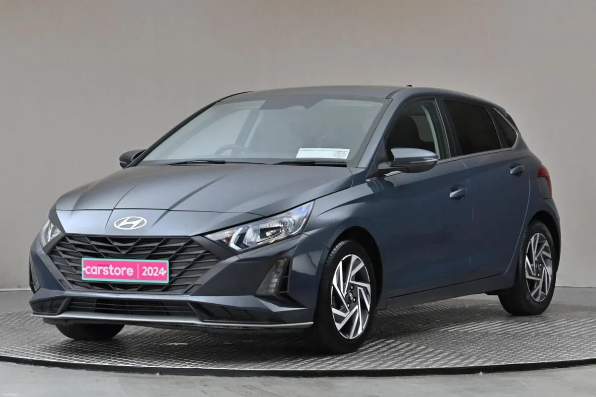 Hyundai i20 1.2 5SPD DELUXE PLUS **REVERSE CAM** - Image 3