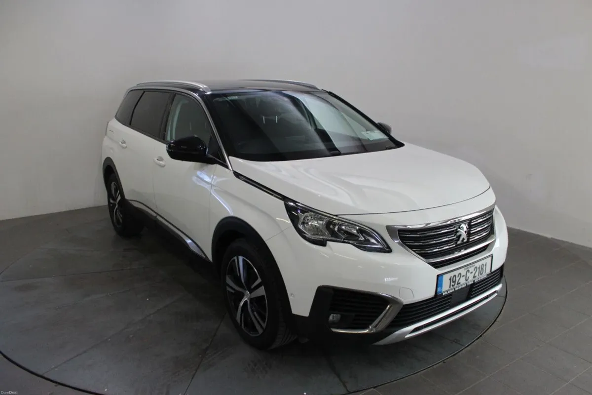 Peugeot 5008 1.5 BlueHDi 130bhp Allure 7 Seats - T - Image 1