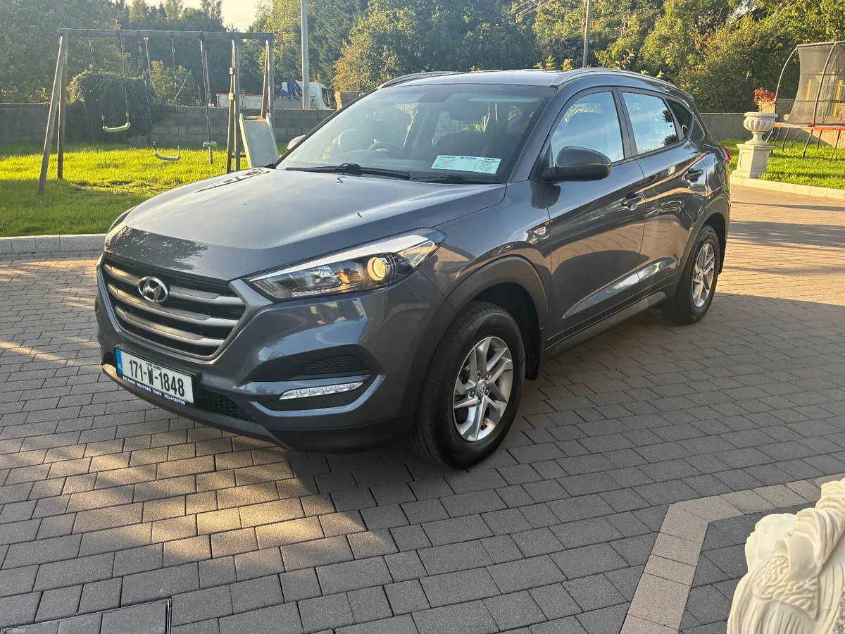 2017 Hyundai Tucson *tax+nct* - Image 2