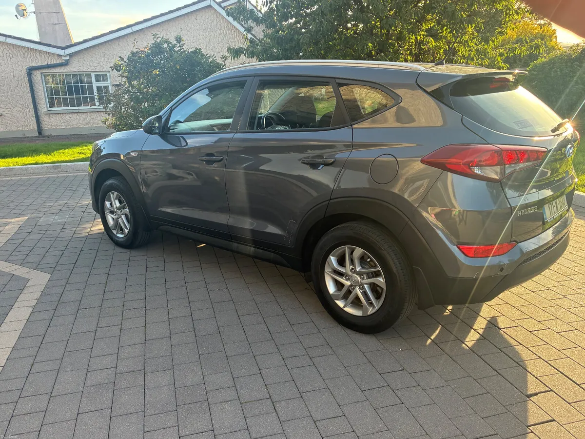 2017 Hyundai Tucson *tax+nct* - Image 4