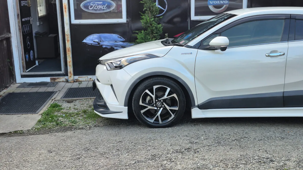 Toyota C-HR 1.8 Hybrid 2018 - Image 5
