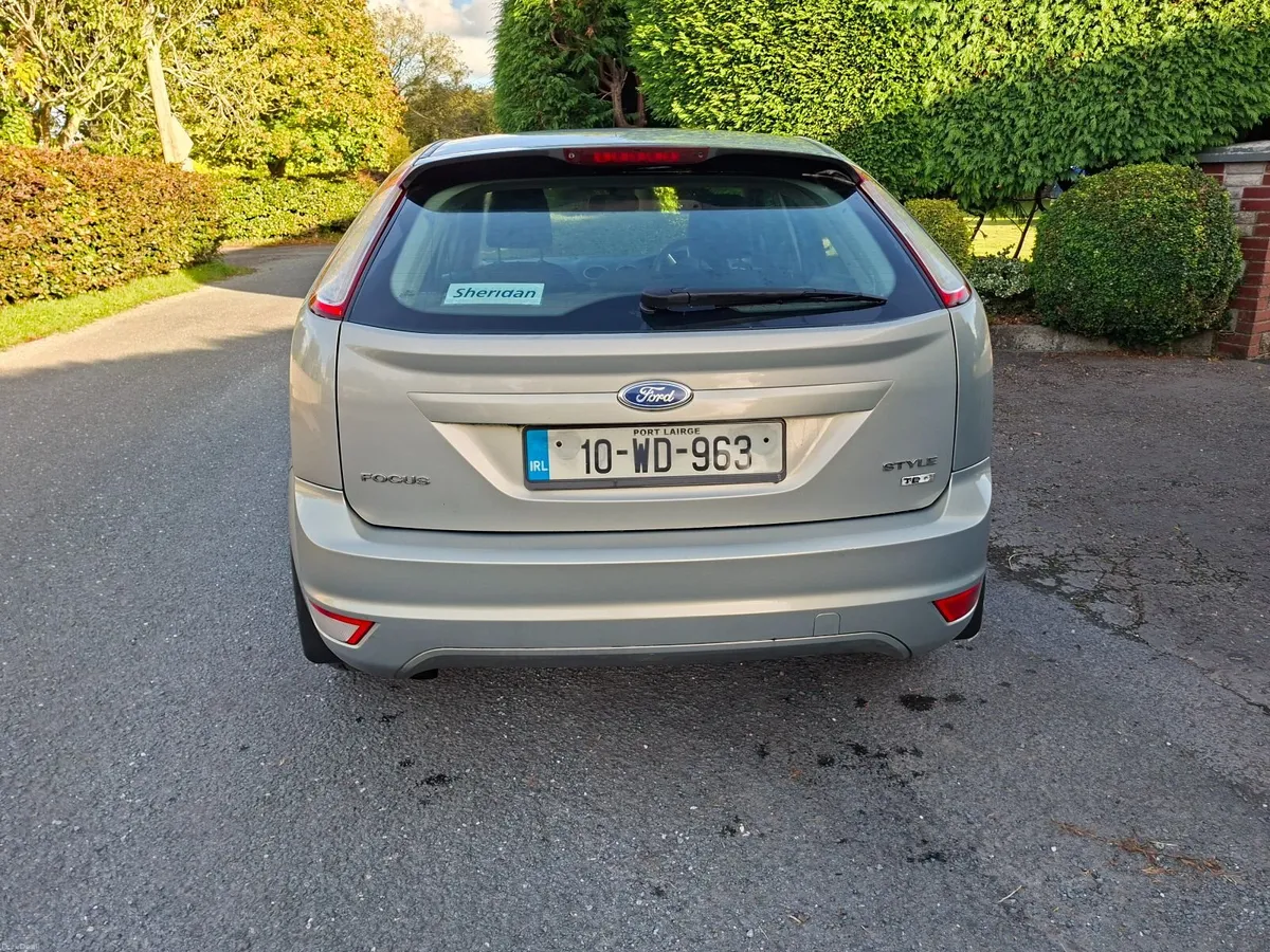 Ford Focus 2010 - Image 4