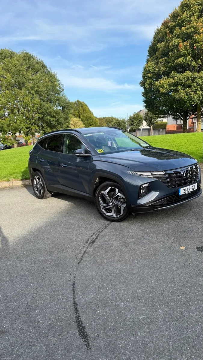 2021 Hyundai Tuscon Executive Plus HEV 94,000km - Image 1