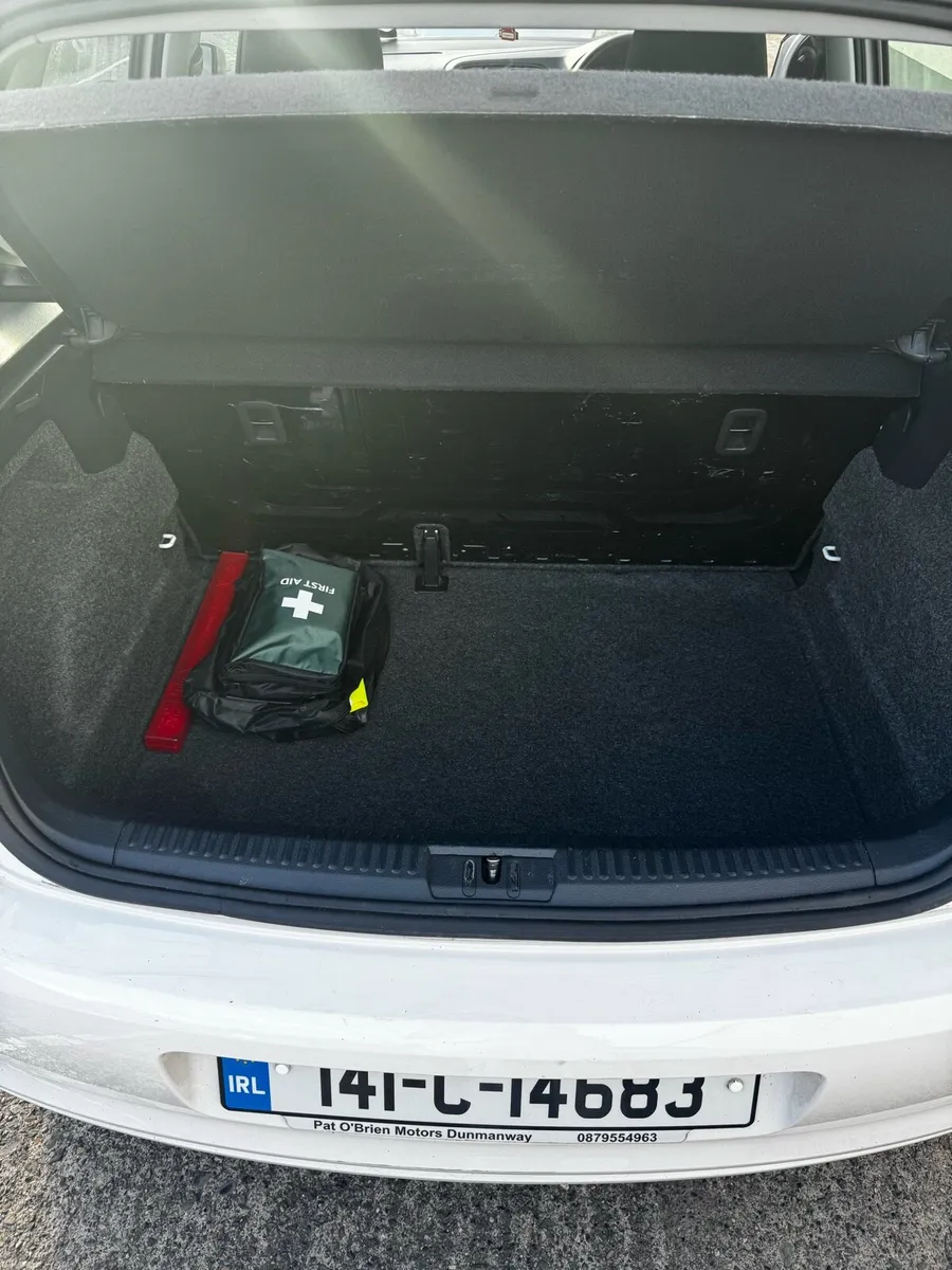 Volkswagen Polo 2014 perfect starter car ⭐️ - Image 4