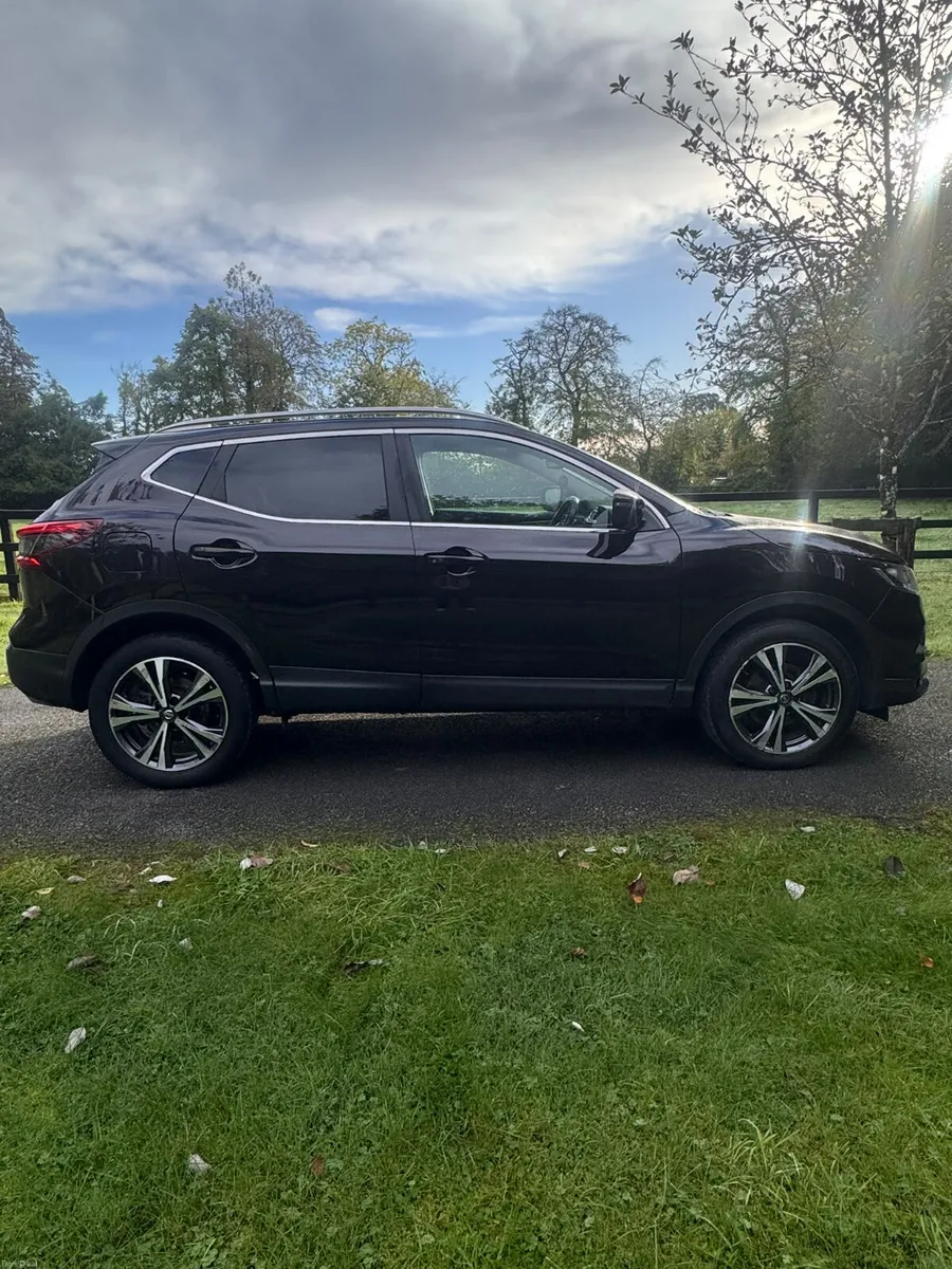 Nissan Qashqai SV  DSL 1.5 Panoramic Sunroof 181 - Image 2