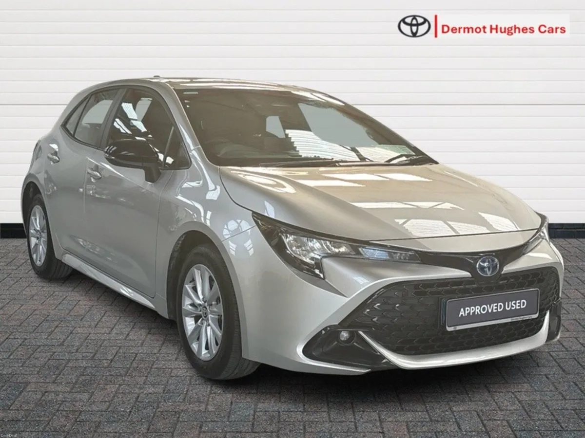 Toyota Corolla HB LUNA HYBRID AUTO - Image 1