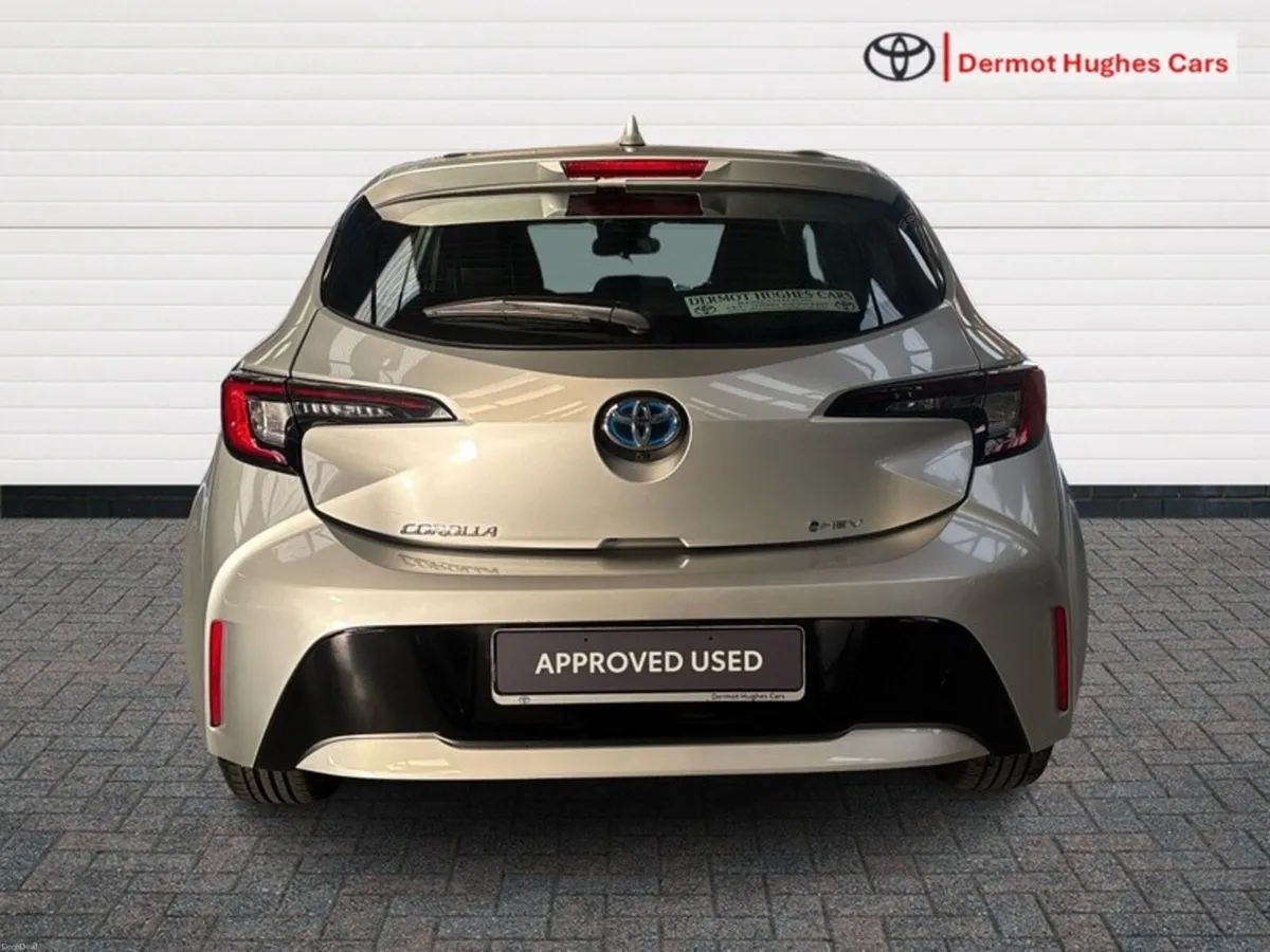 Toyota Corolla HB LUNA HYBRID AUTO - Image 4