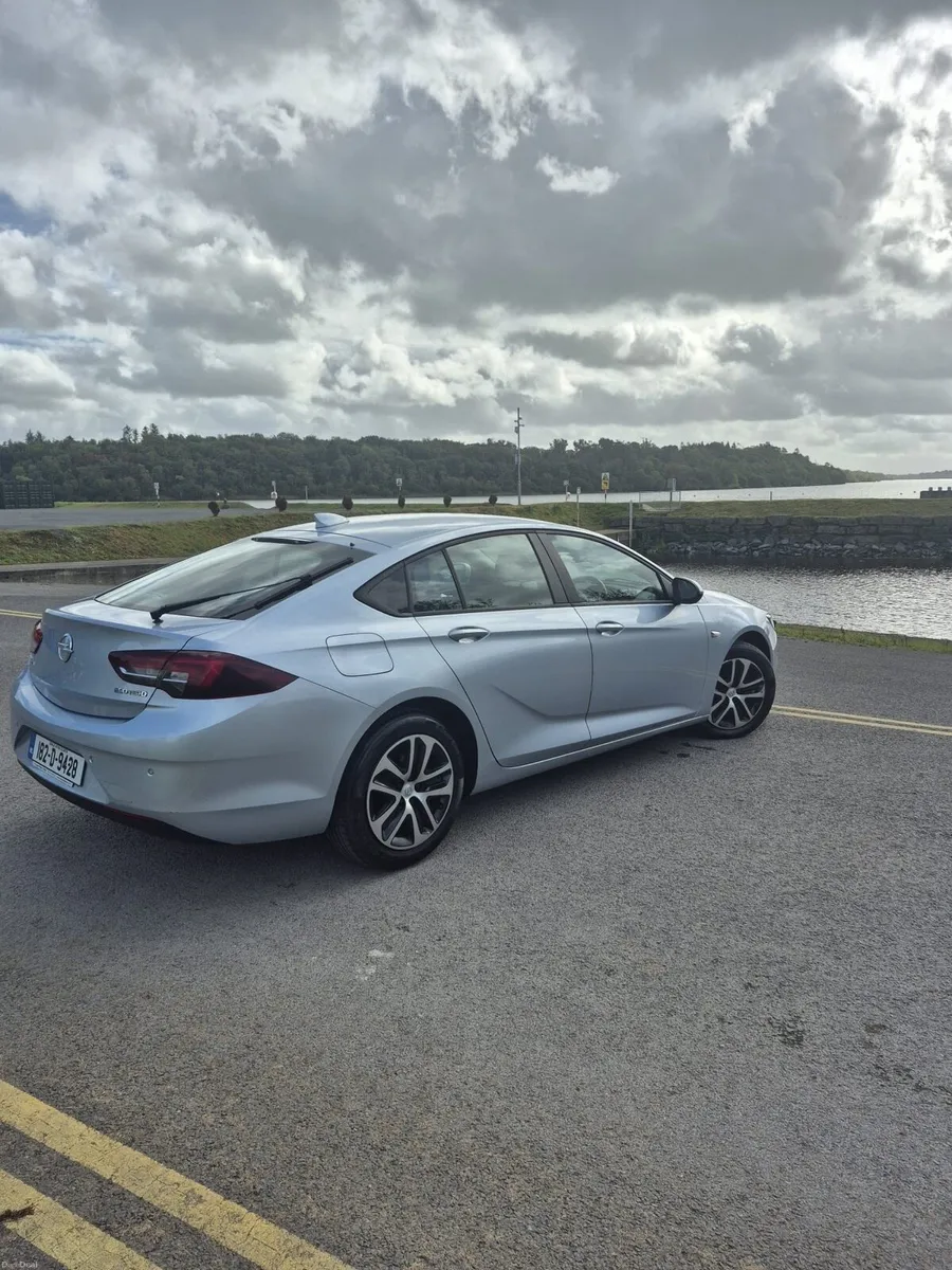Opel insignia Grand Sport SC - Image 4