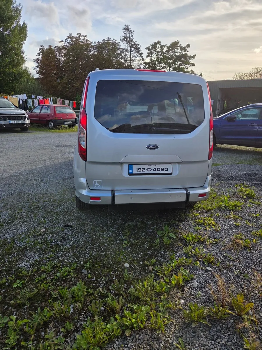 Ford Tourneo 2019 - Image 3