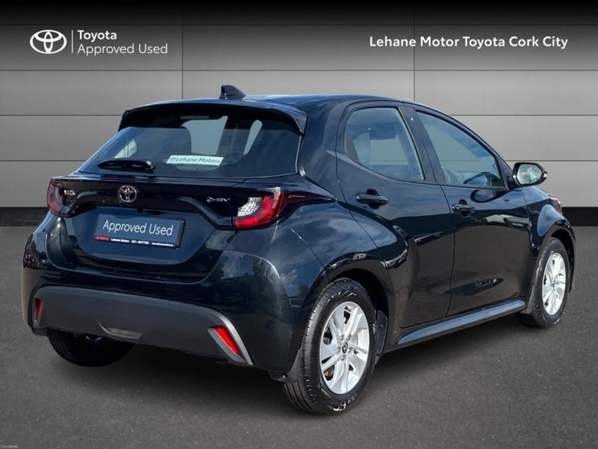 Toyota Yaris Yaris HEV Luna - Image 2