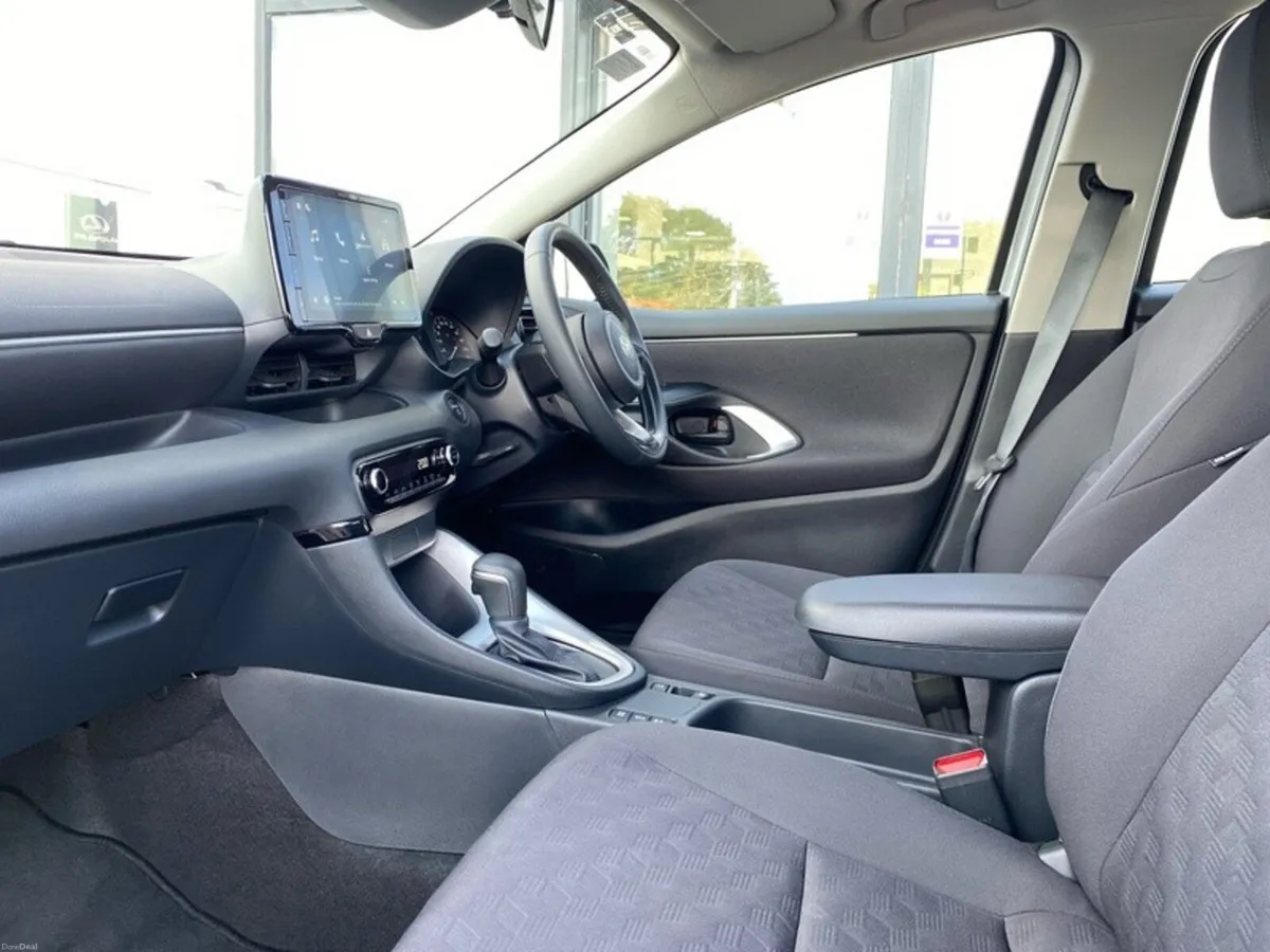 Toyota Yaris Yaris HEV Luna - Image 6