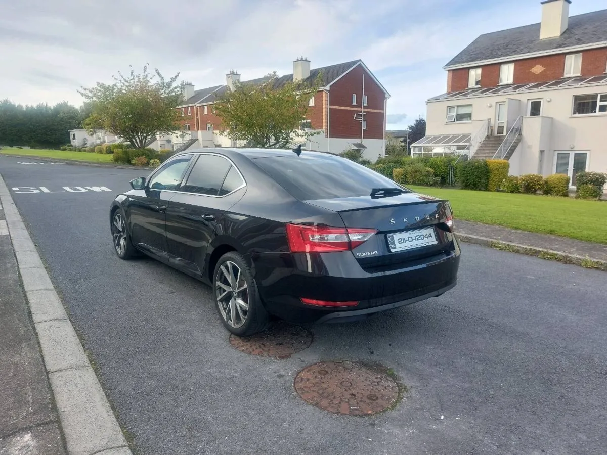 Skoda superb - Image 4