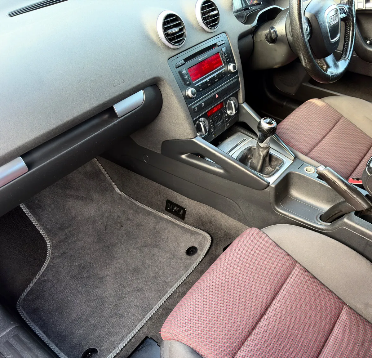 Audi A3 2011 2.0TDI Sportback new nct 10/27 tax - Image 4