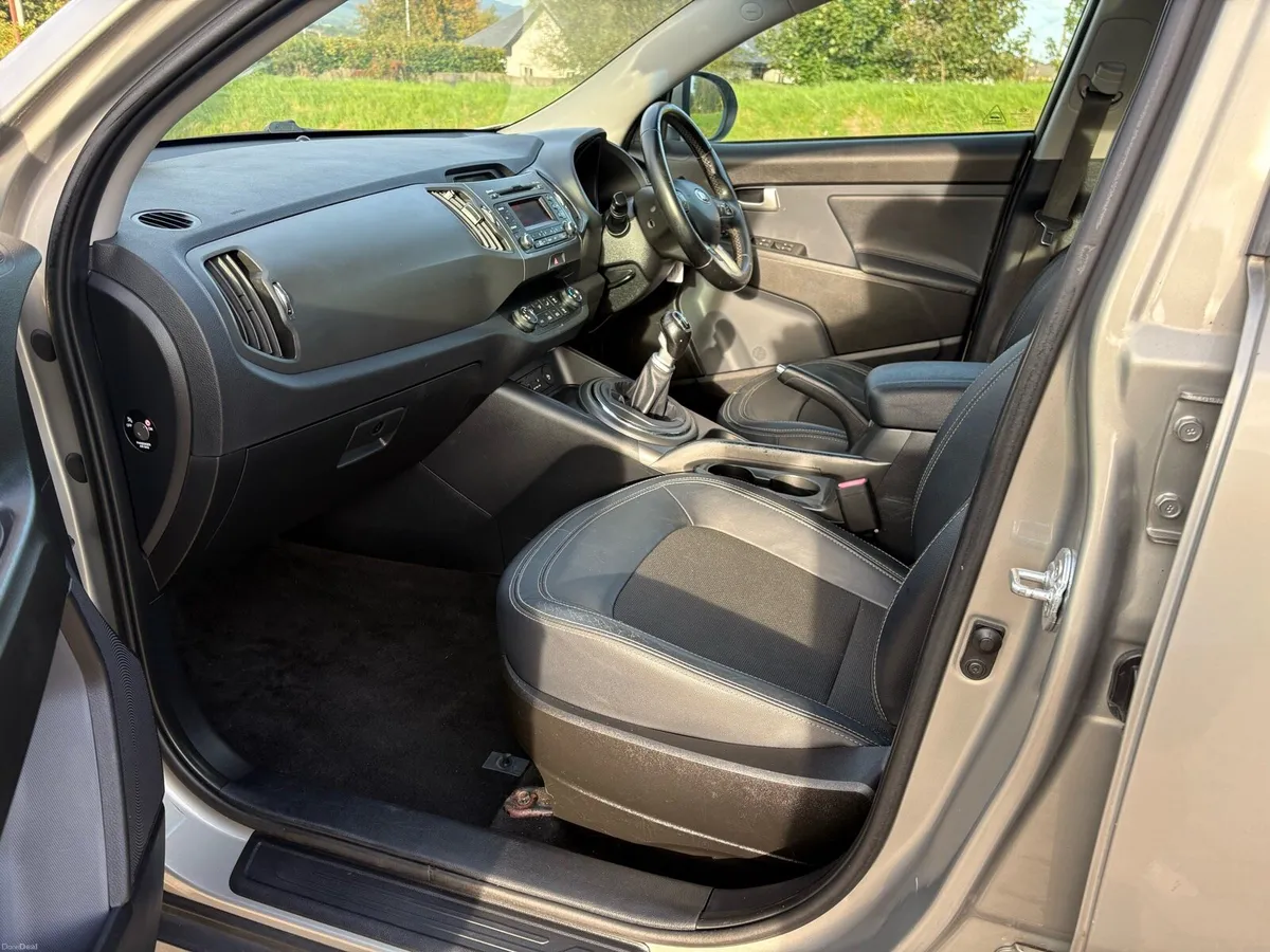 131 Kia sportage 1.7 diesel new NCT top spec - Image 6