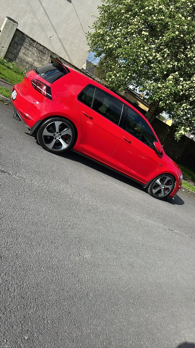 Volkswagen Golf Gti Performance Pack - Image 2