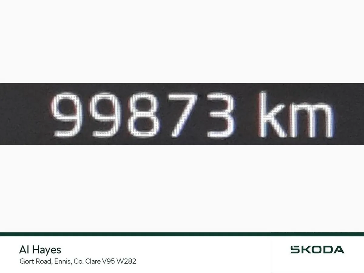 Skoda Karoq STYLE 2.0 TDI 115BHP - Image 4