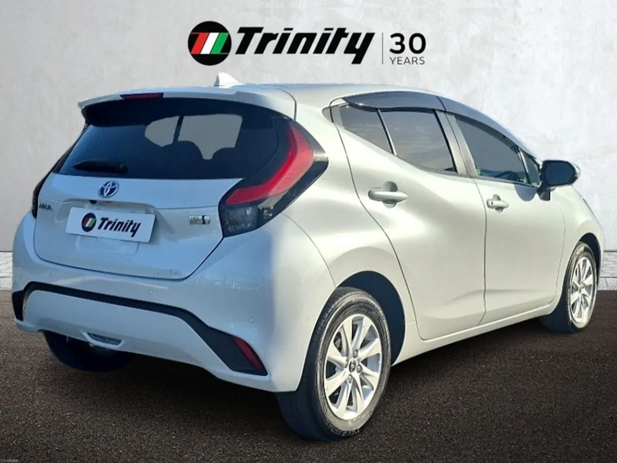 Toyota Aqua ** Z HYBRUD ** TOP SPEC ** TRINITY MOT - Image 3