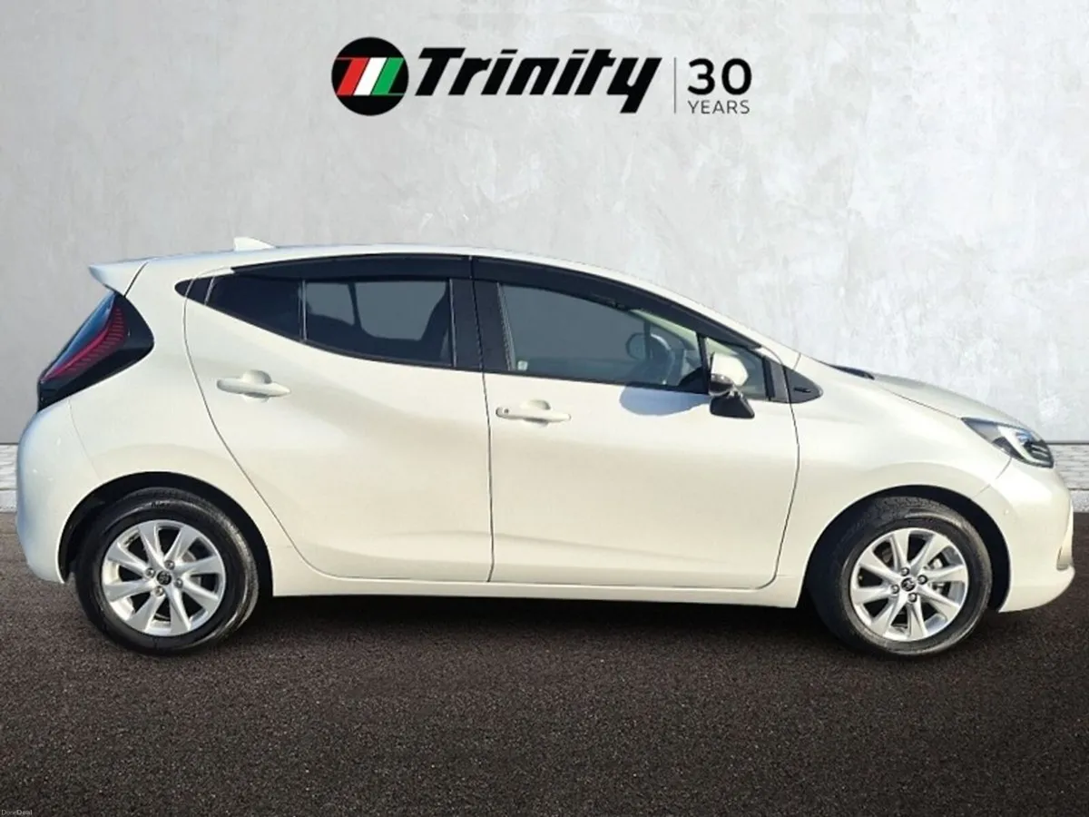 Toyota Aqua ** Z HYBRUD ** TOP SPEC ** TRINITY MOT - Image 5