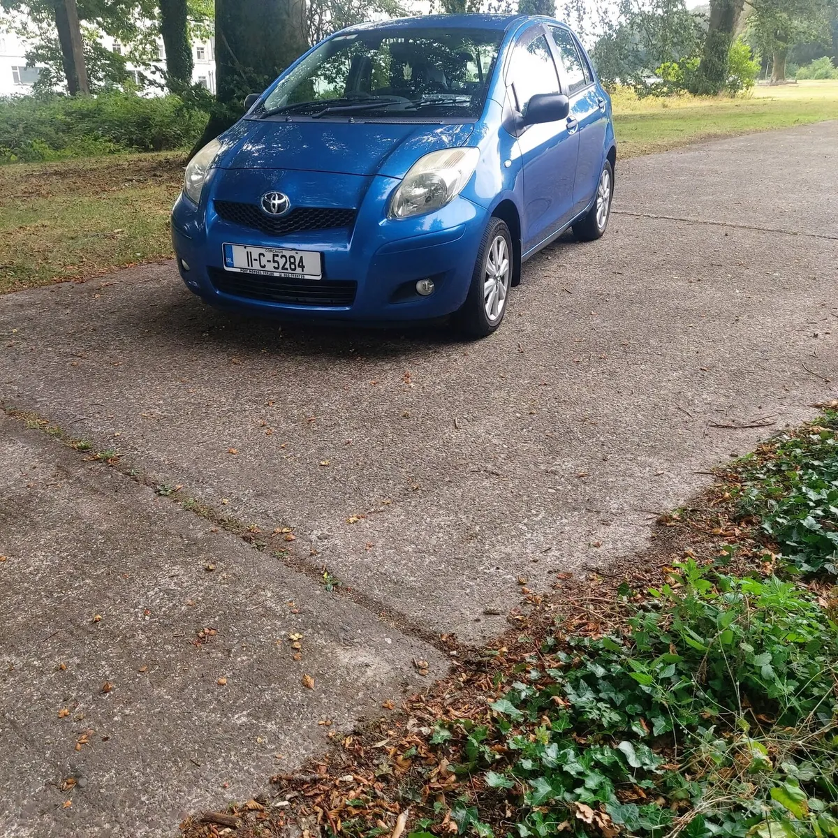 2011 Toyota Yaris Nct 07/27,Tax 11/26,Full Serv - Image 4