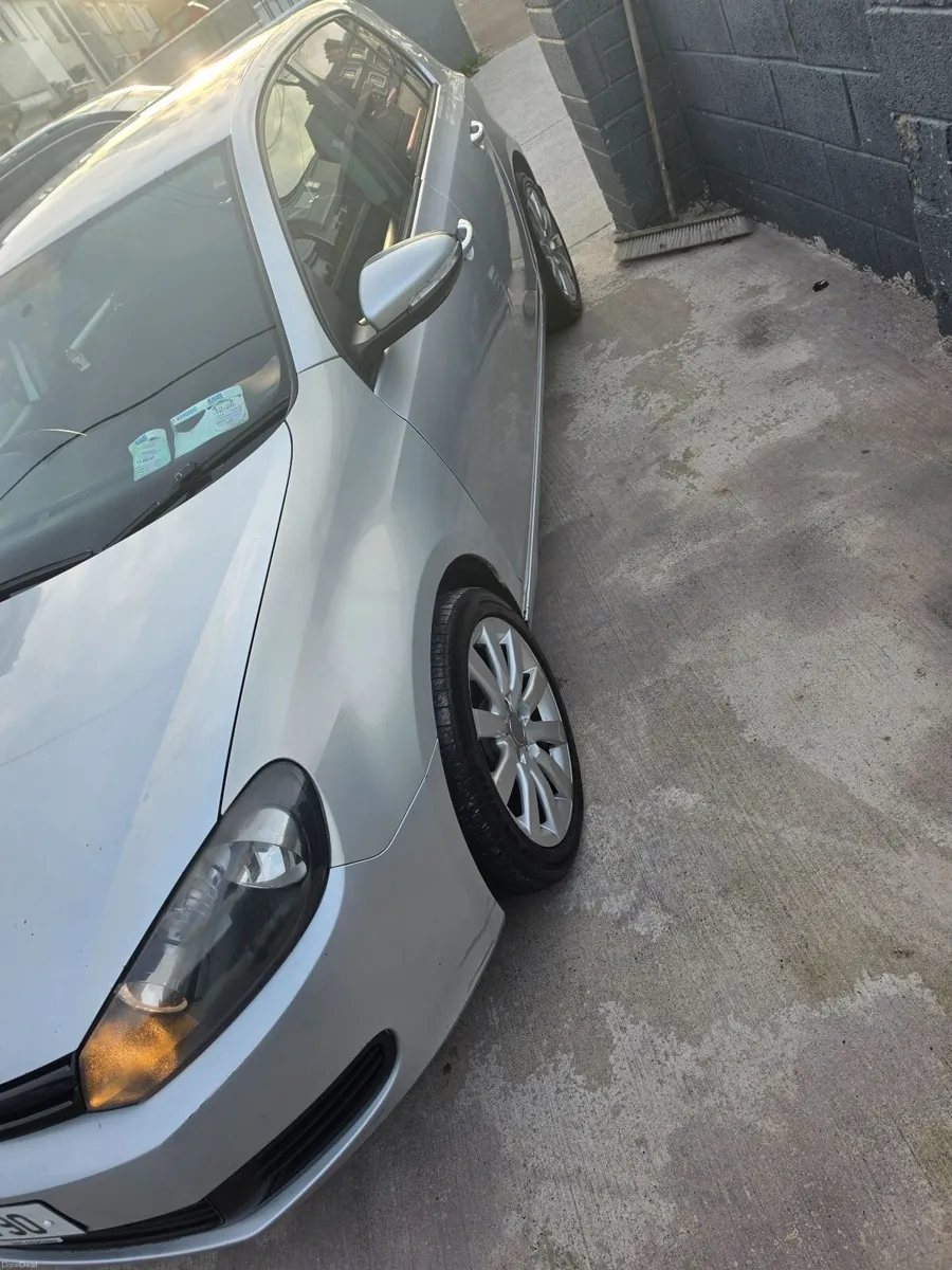 Volkswagen Golf 2011 - Image 6