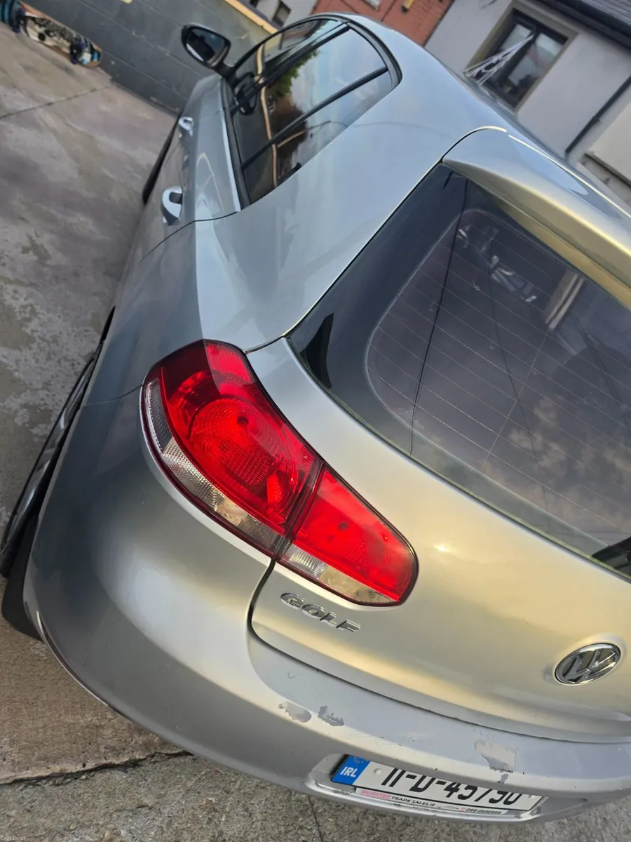 Volkswagen Golf 2011 - Image 4