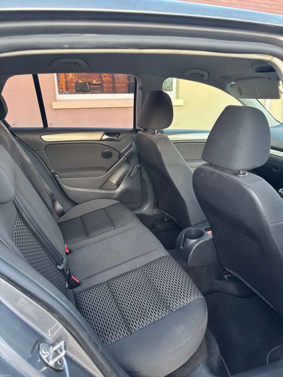 Volkswagen Golf 2012 - Image 3
