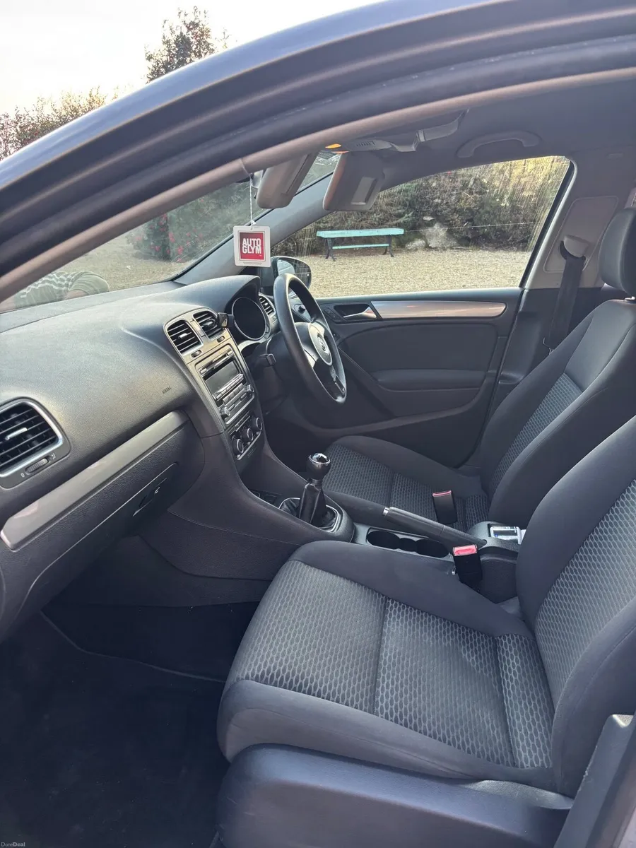 Volkswagen Golf 2012 - Image 4