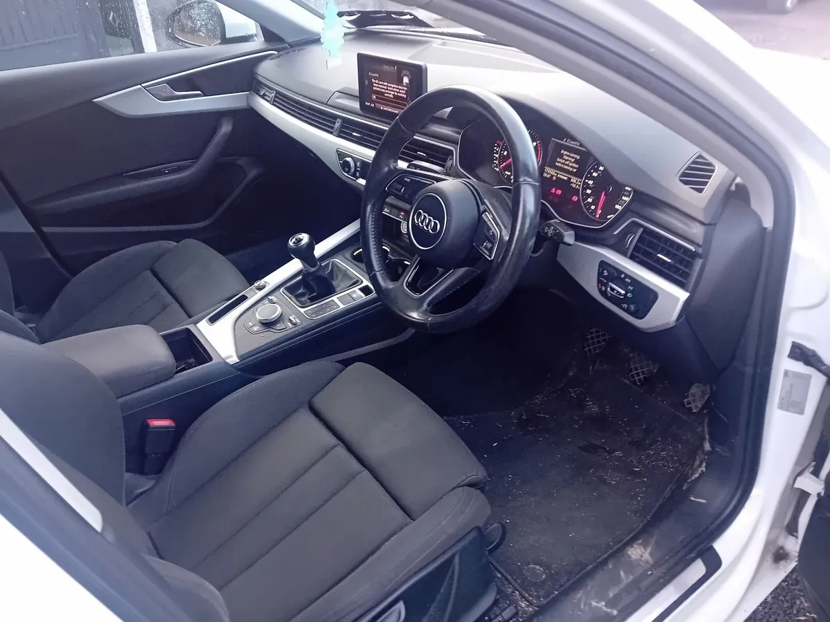 Audi A4 2016 - Image 6