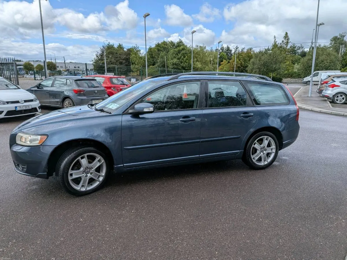 Volvo v50 08 new NCT 08/27 taxed - Image 2