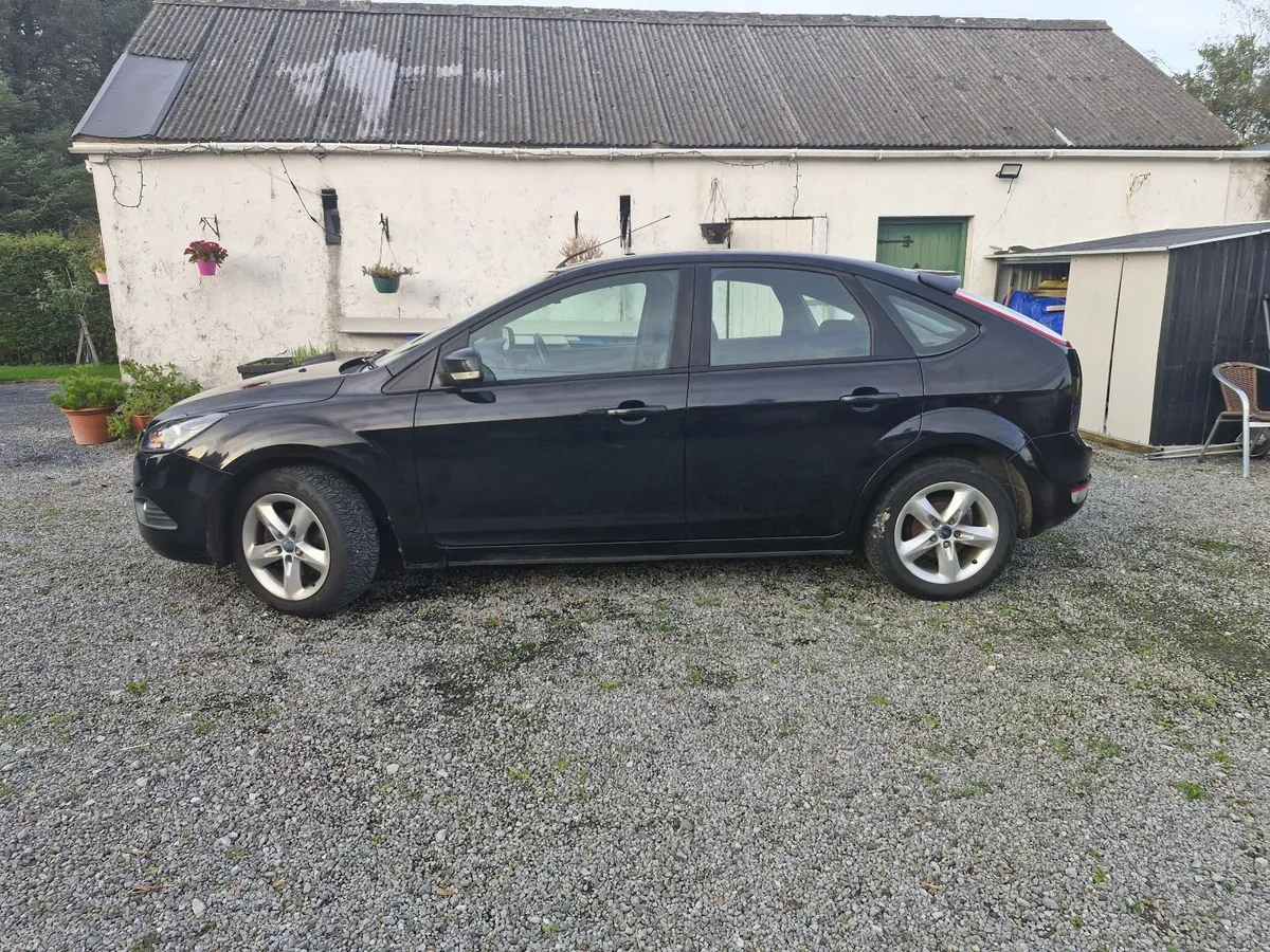 Ford Focus 2010 - Image 4