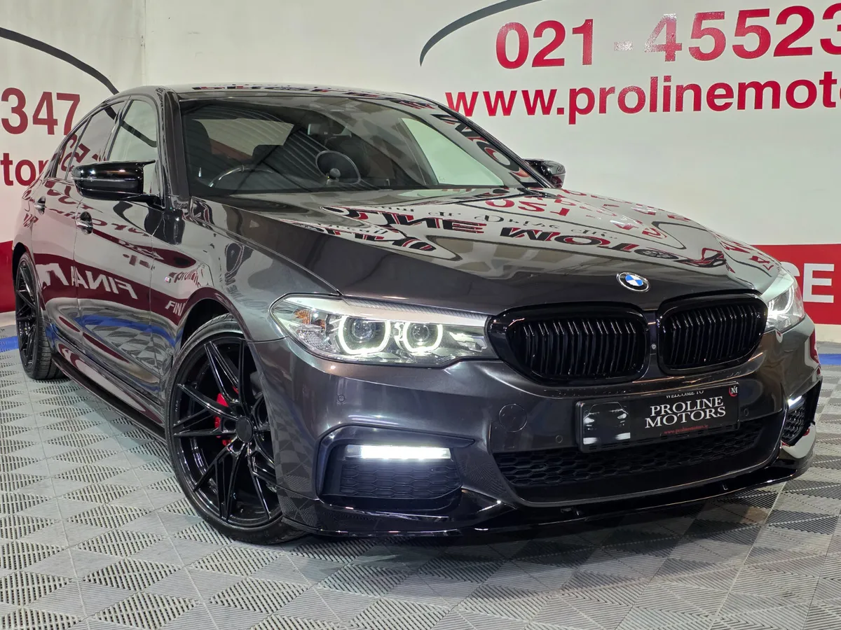 172 BMW 520D M-SPORT LCI X-DRIVE SOPHISTO GREY - Image 2