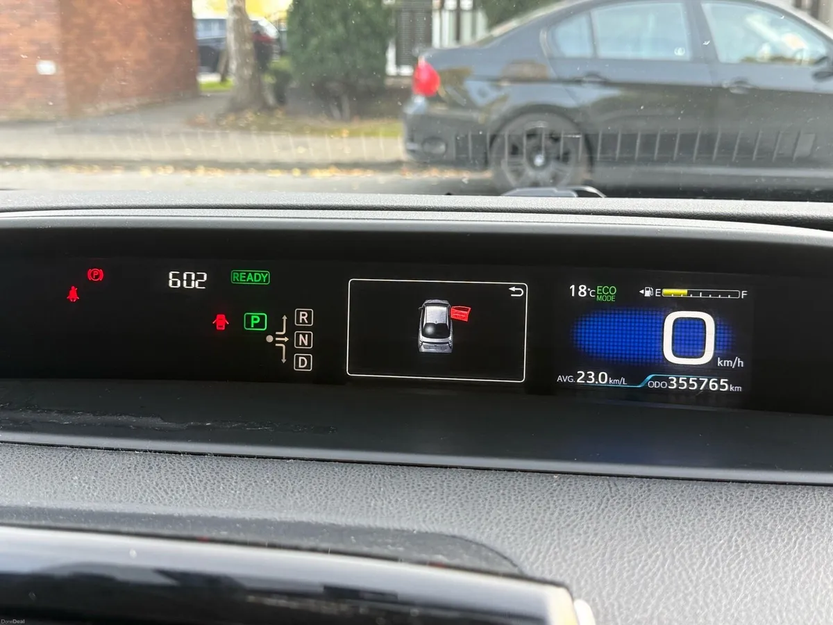 Toyota Prius Hybrid 2016 with 2 years NCT €7500 - Image 6