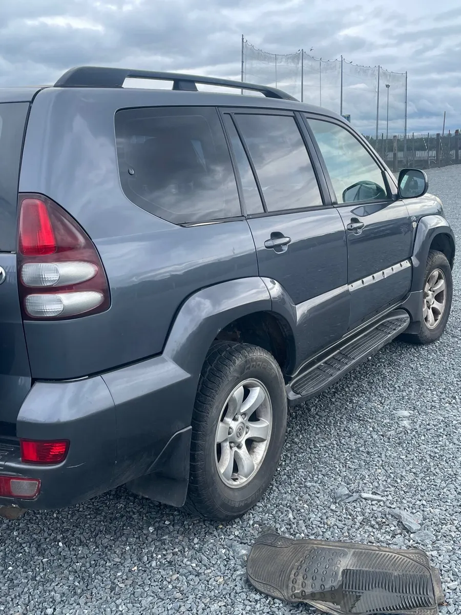 Toyota Land Cruiser 2005 - Image 6