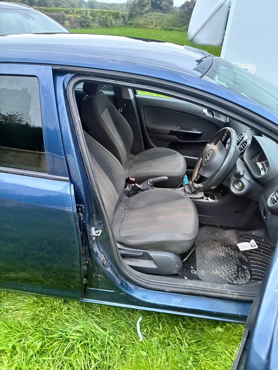 Vauxhall corsa 1.2 sxi - Image 5