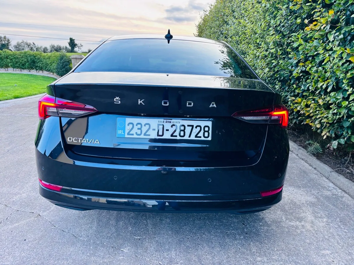 Skoda Octavia SEL Automatic - Image 5