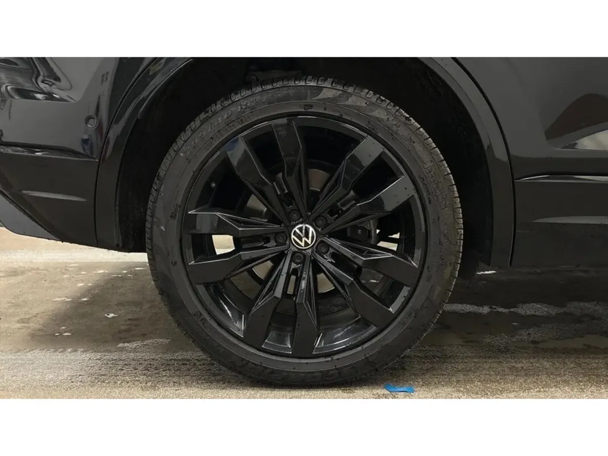Volkswagen Touareg V6 BLACK EDITION TDI - Image 5