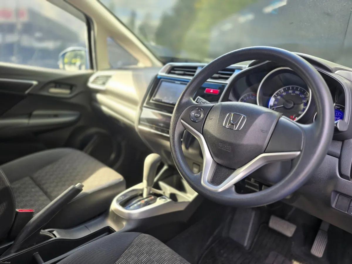 Honda Fit 1.3 PETROL AUTO - Image 2