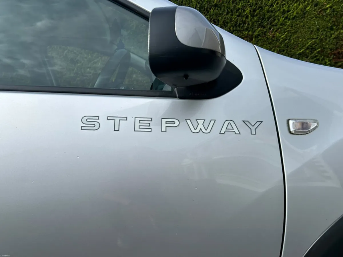 Dacia Sandero STEPWAY SIGNATURE TCE 90 PH2 4 - Image 6
