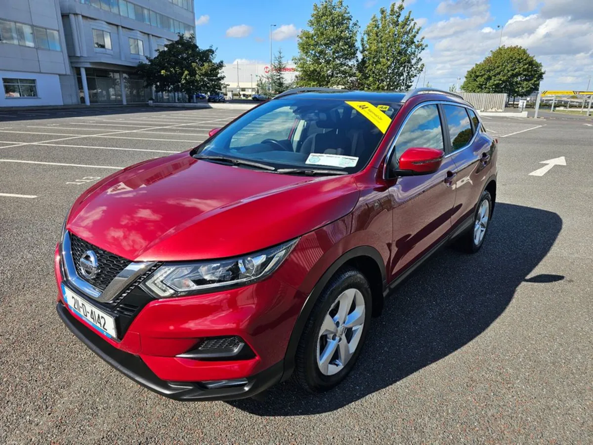 Nissan Qashqai 1.5 DCI, AUTOMATIC, LOW MILES, PAN - Image 6