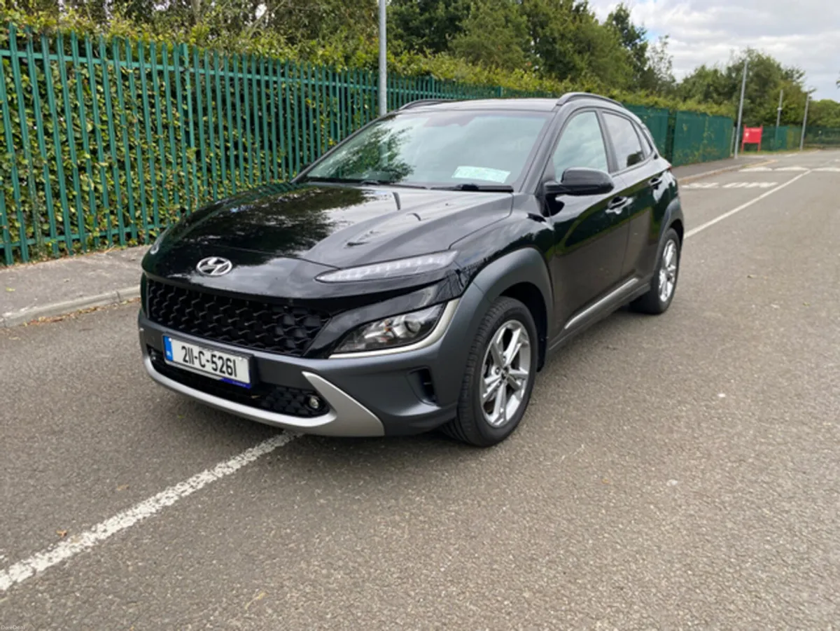 Hyundai KONA KAUAI EXECUTIVE 5DR - Image 2