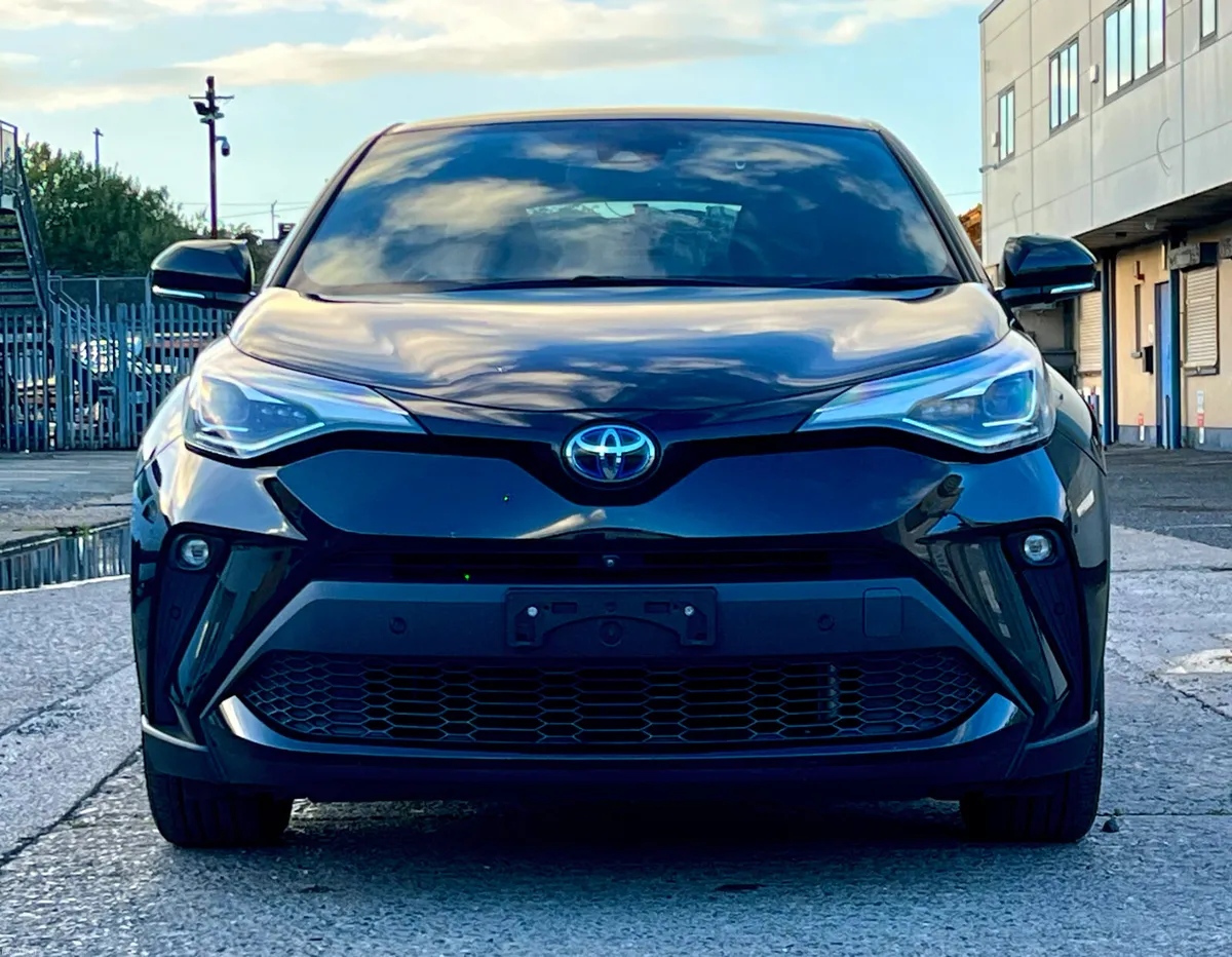 2020 Toyota C-HR G Nero Edition*Leather seats* - Image 2
