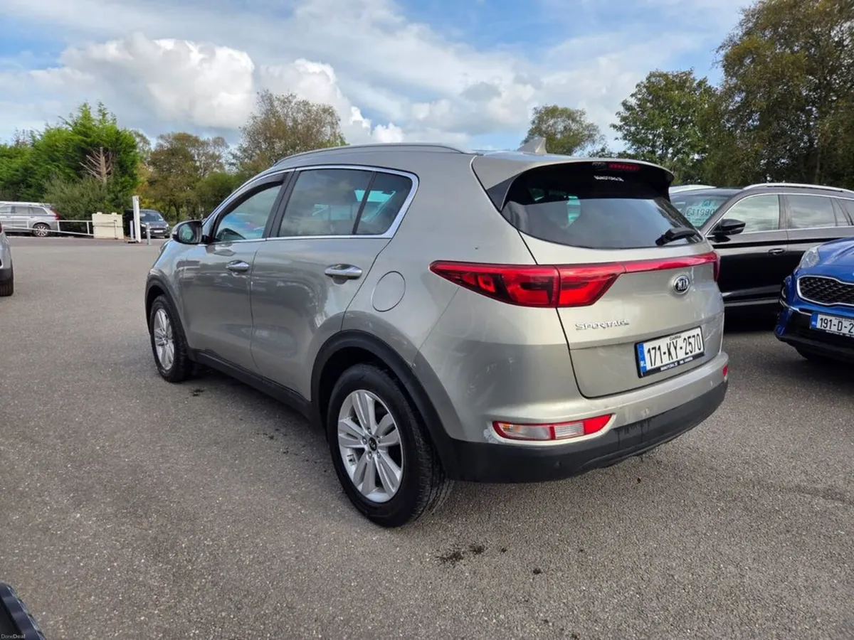 Kia Sportage 1.7 Platinum 5DR - Image 5